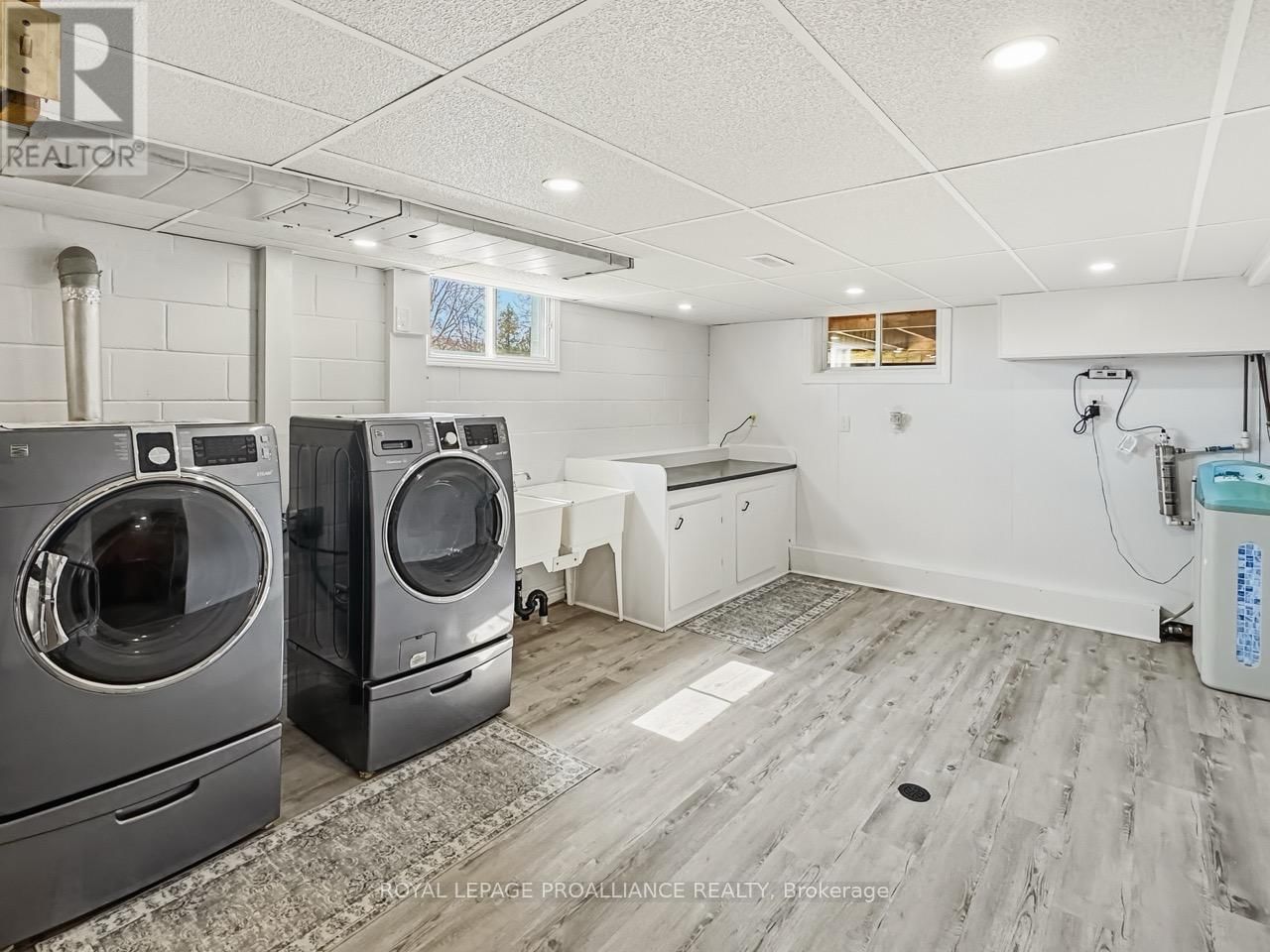 305 VALLEY ROAD Image 40