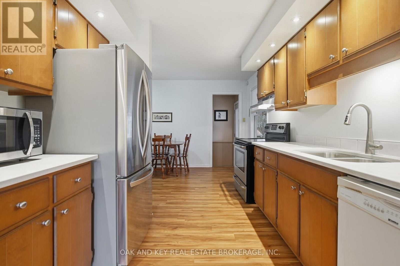 133 FAIRLANE AVENUE Image 12