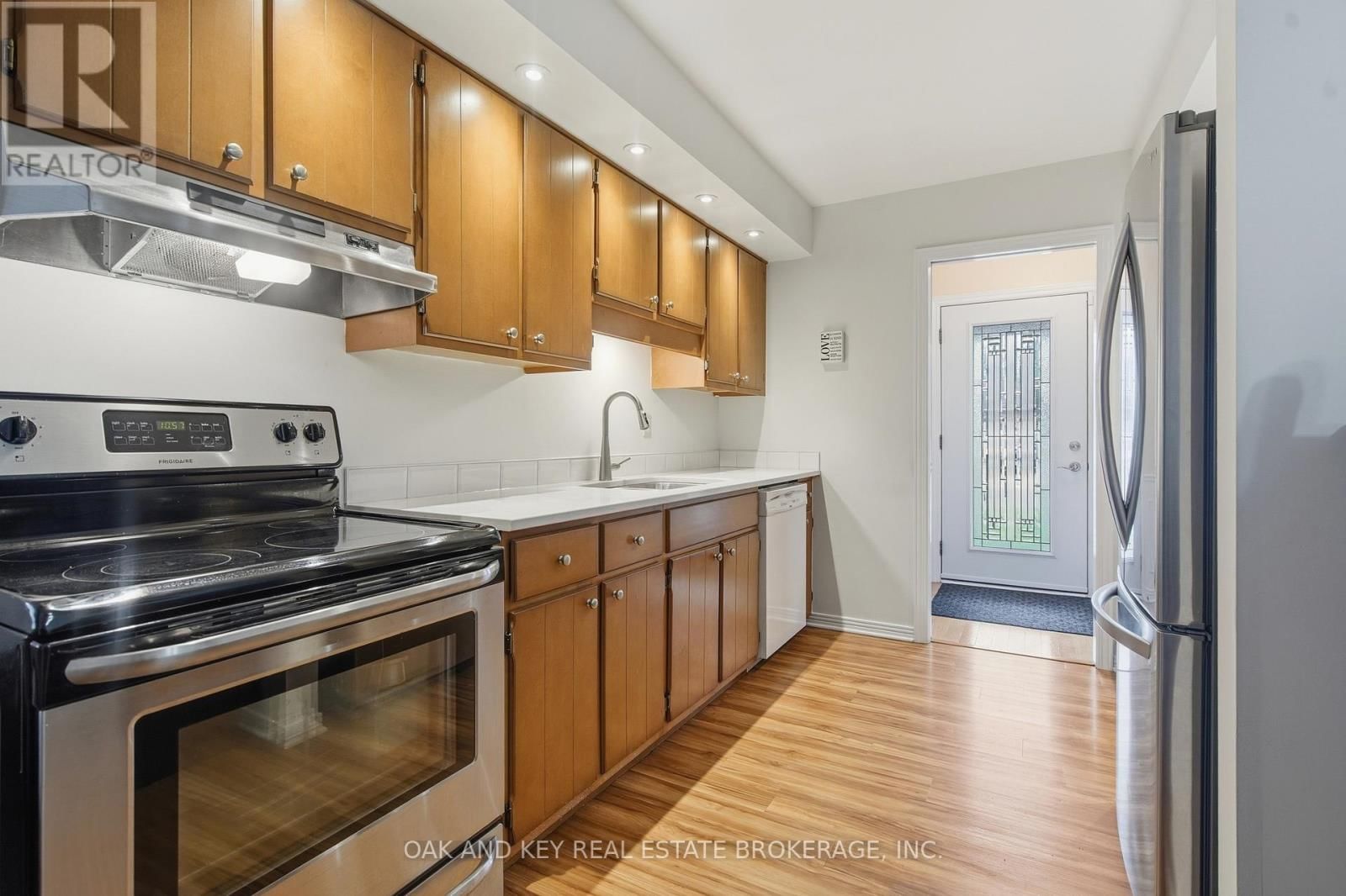 133 FAIRLANE AVENUE Image 13