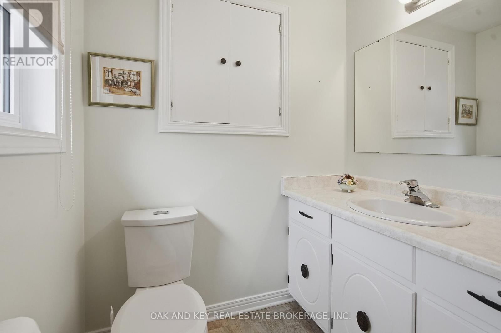 133 FAIRLANE AVENUE Image 21