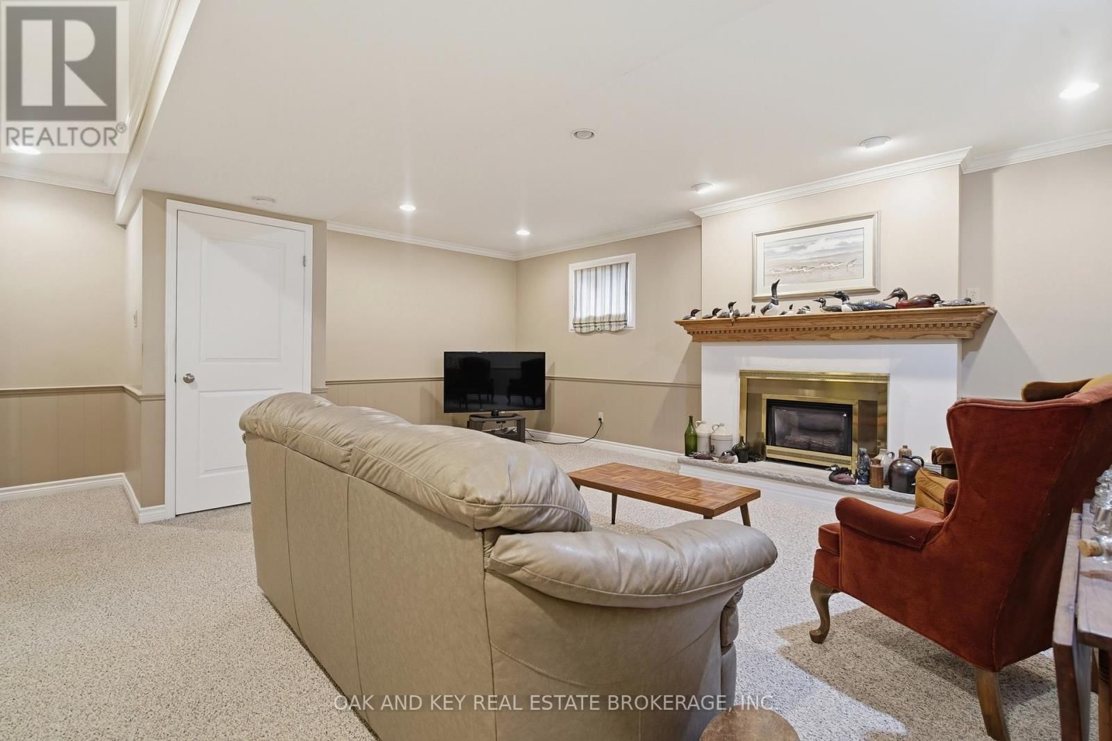 133 FAIRLANE AVENUE Image 29