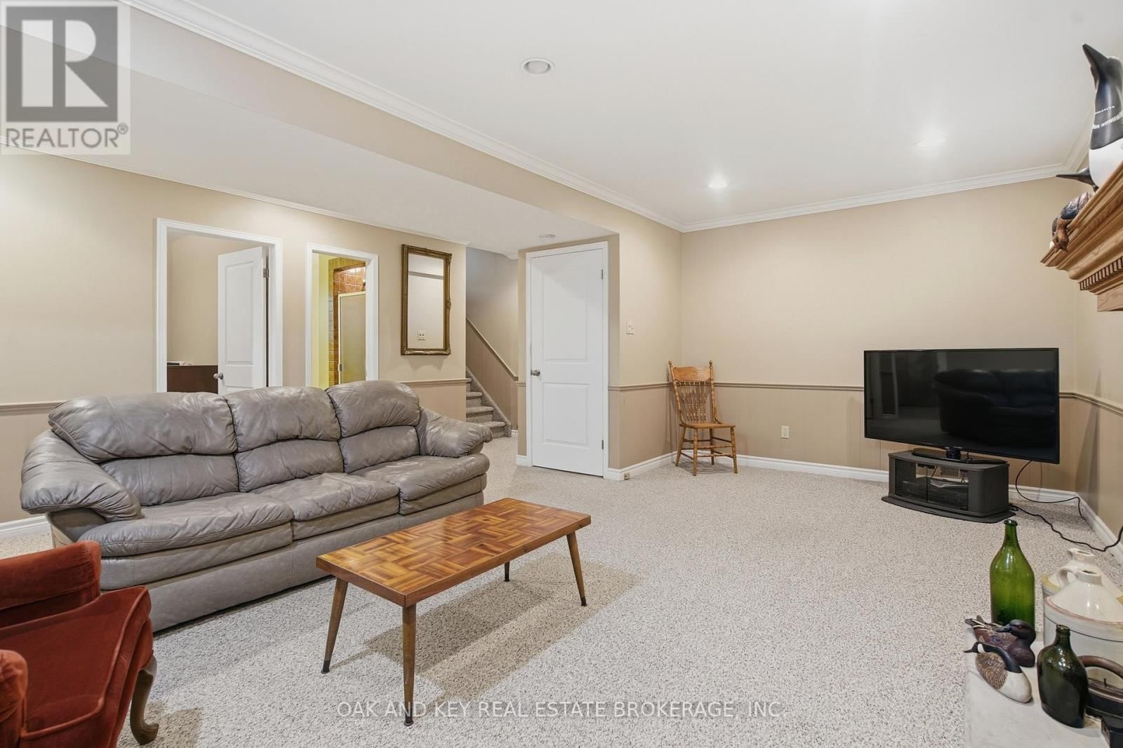 133 FAIRLANE AVENUE Image 30