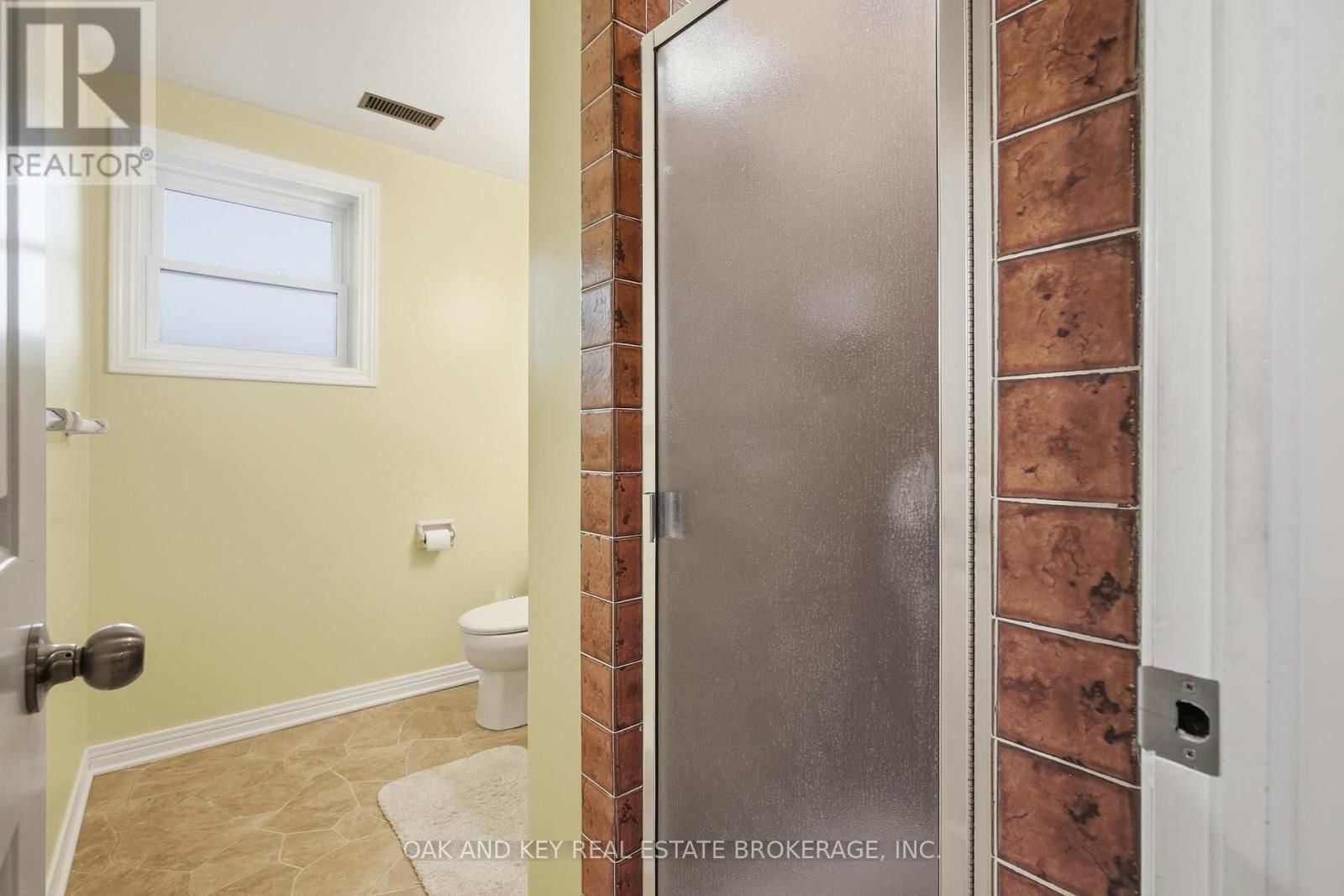 133 FAIRLANE AVENUE Image 35