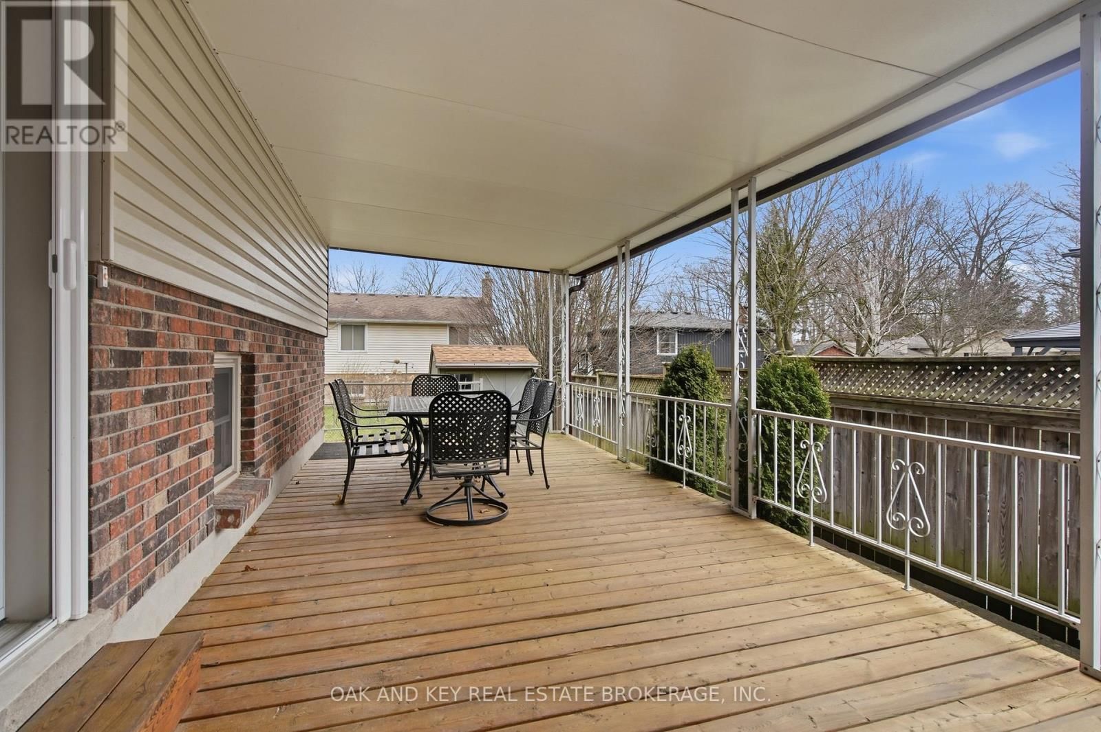 133 FAIRLANE AVENUE Image 40