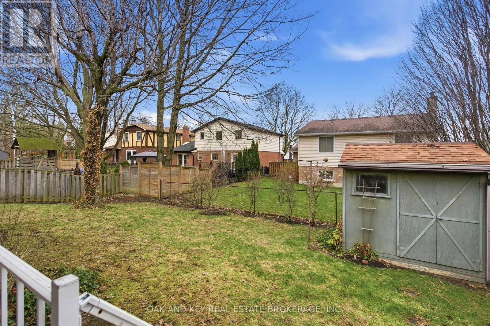 133 FAIRLANE AVENUE Image 44