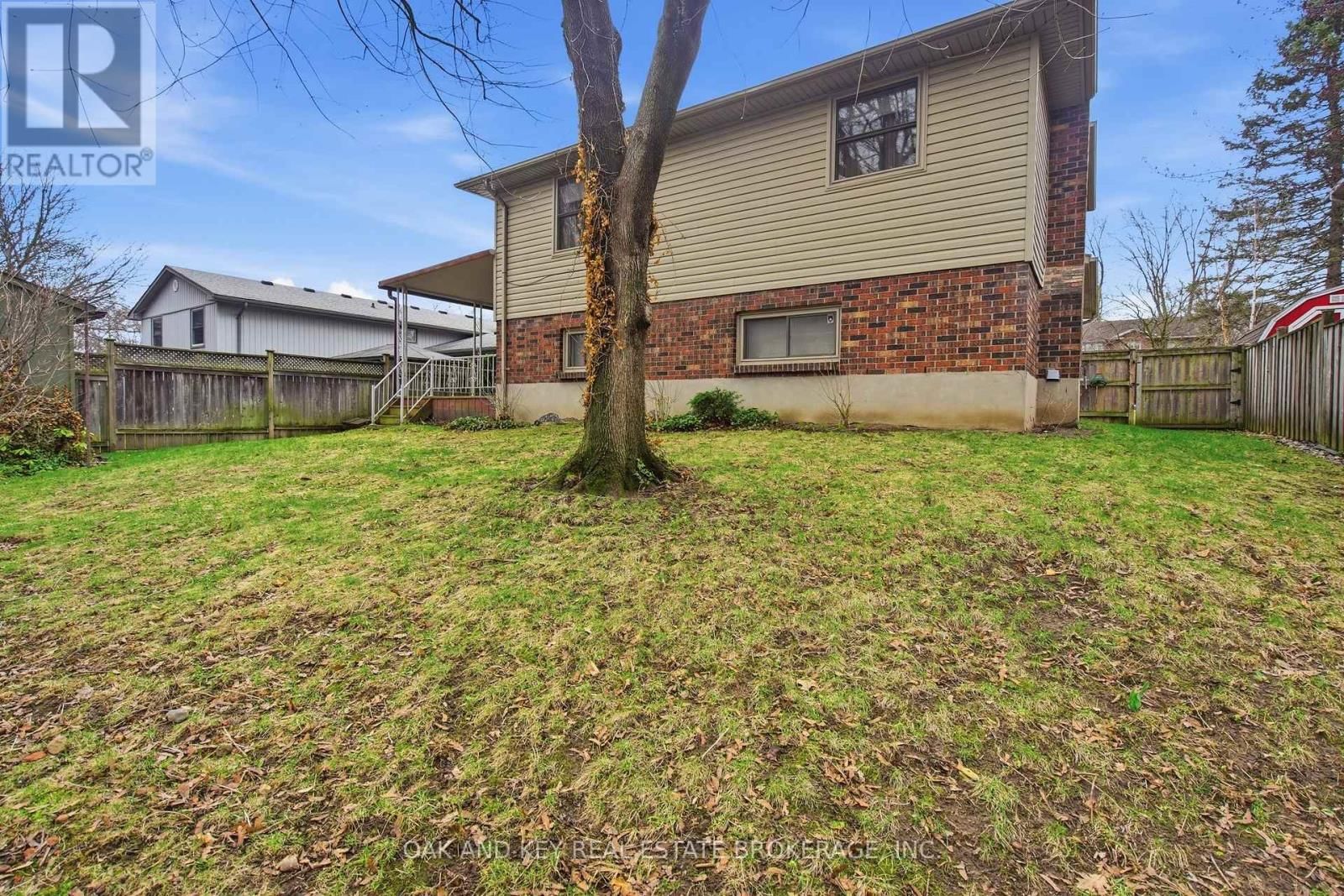 133 FAIRLANE AVENUE Image 47