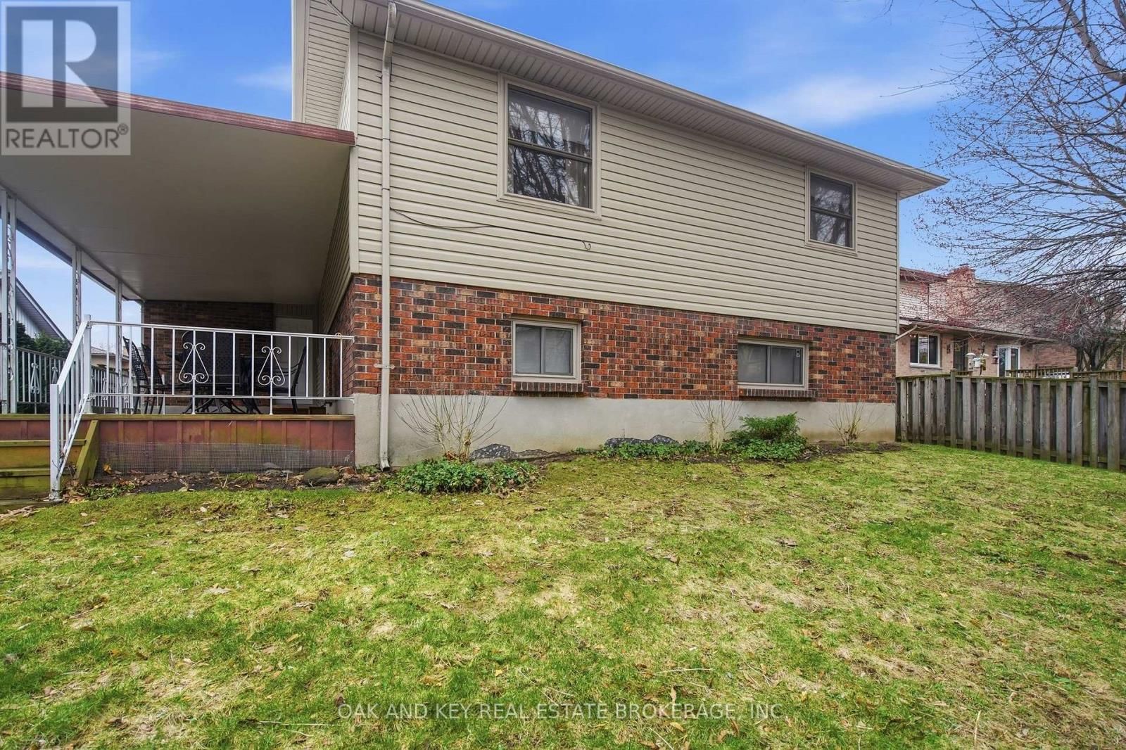 133 FAIRLANE AVENUE Image 49