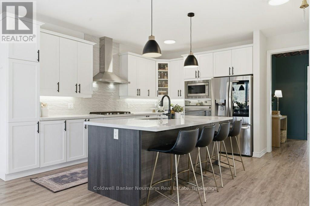 96 HARPIN WAY EAST Image 16