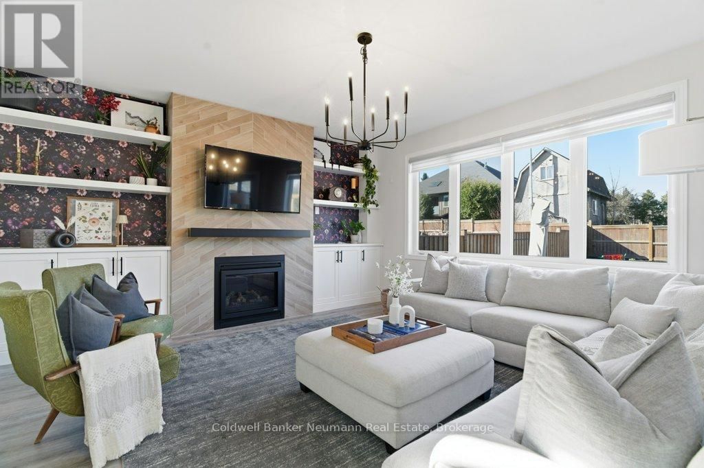 96 HARPIN WAY EAST Image 17