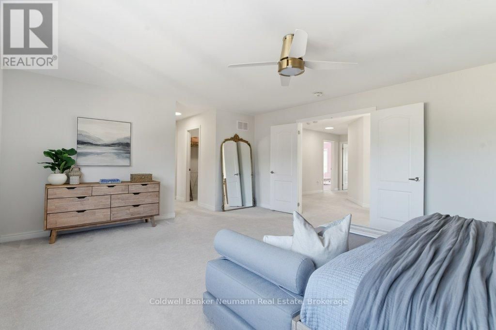 96 HARPIN WAY EAST Image 24