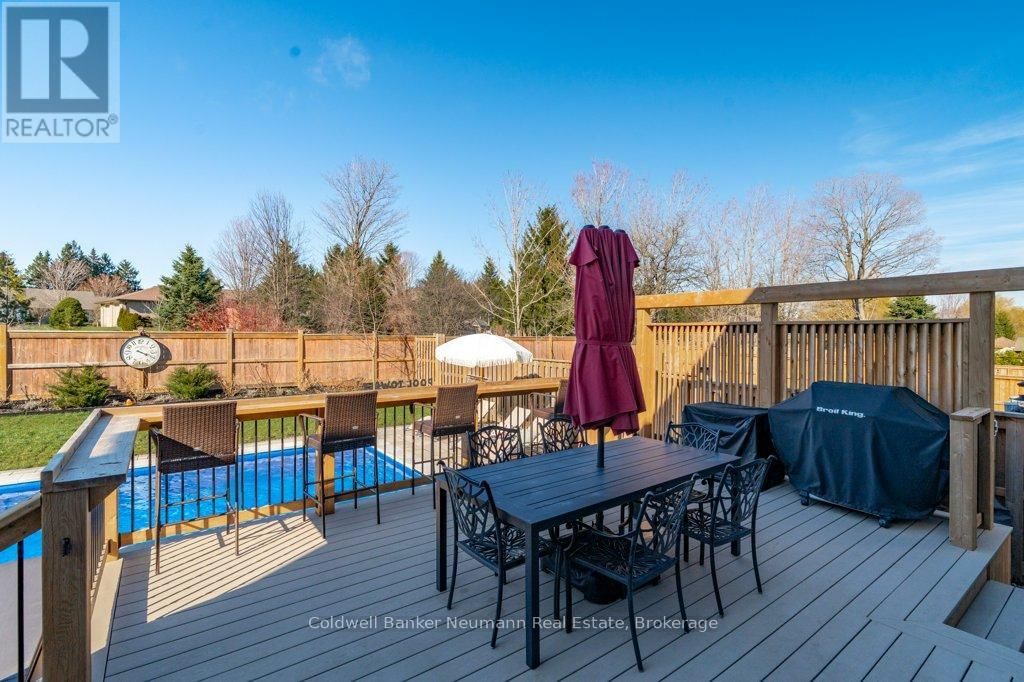 96 HARPIN WAY EAST Image 38