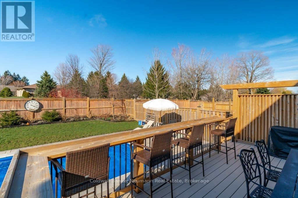 96 HARPIN WAY EAST Image 39