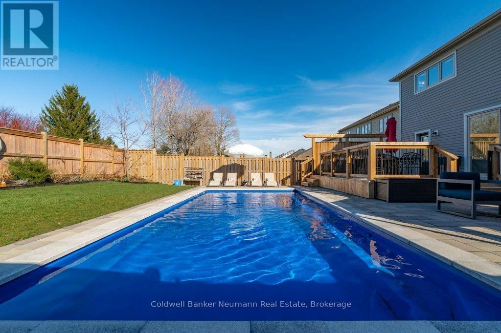 96 HARPIN WAY EAST Image 43