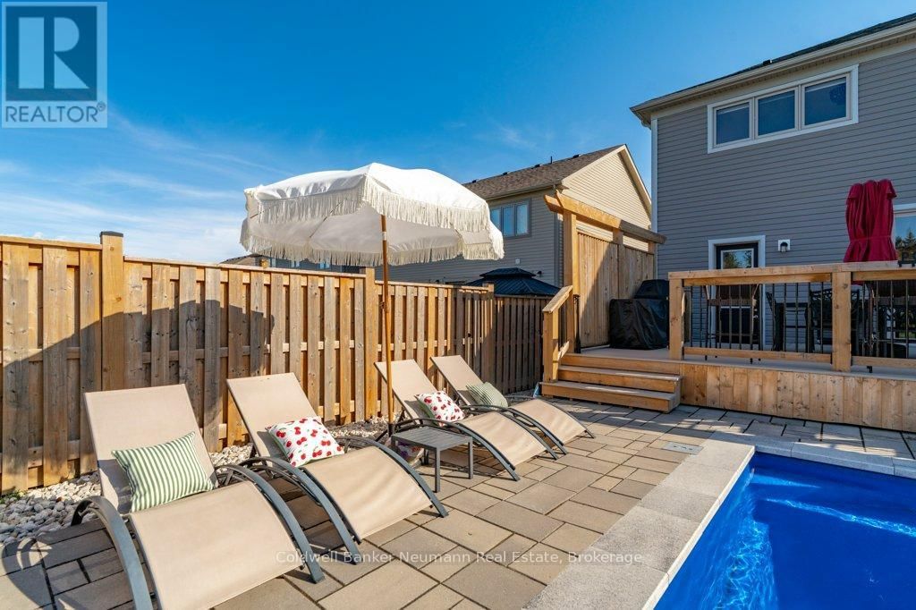 96 HARPIN WAY EAST Image 46