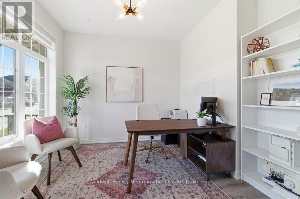 96 HARPIN WAY EAST Image 6