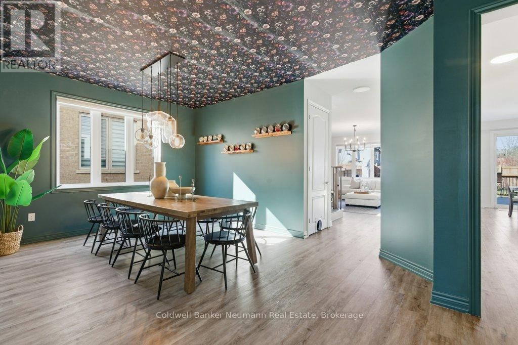 96 HARPIN WAY EAST Image 7