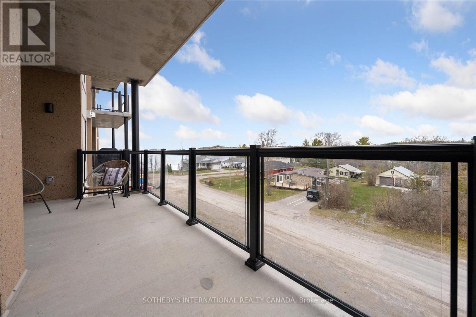 306 - 19B WEST STREET NORTH Image 10