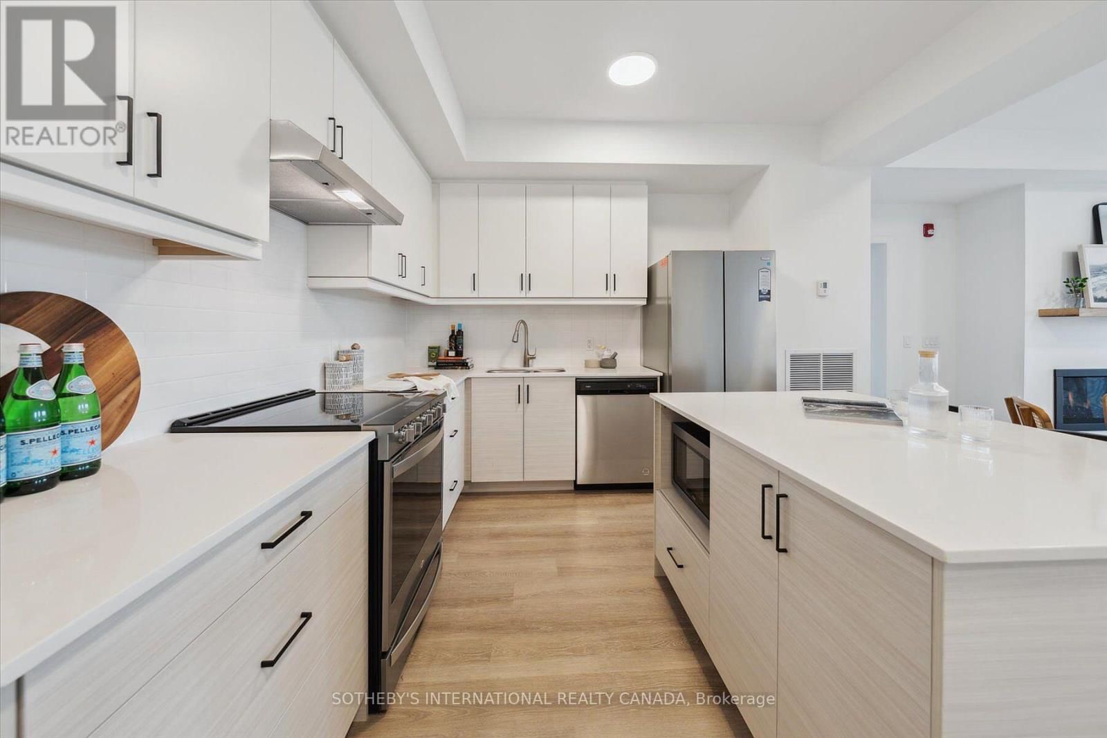 306 - 19B WEST STREET NORTH Image 24