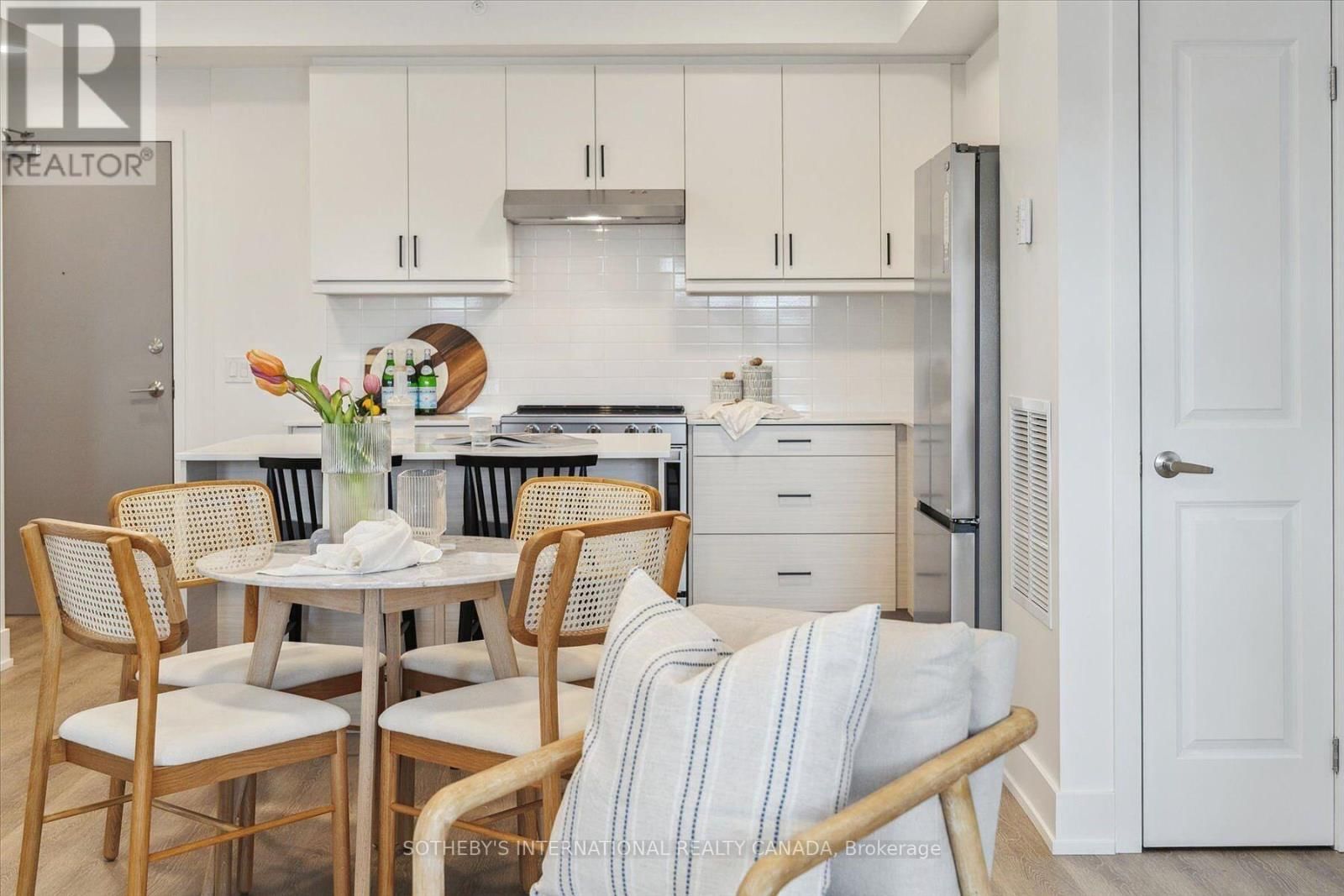 306 - 19B WEST STREET NORTH Image 26