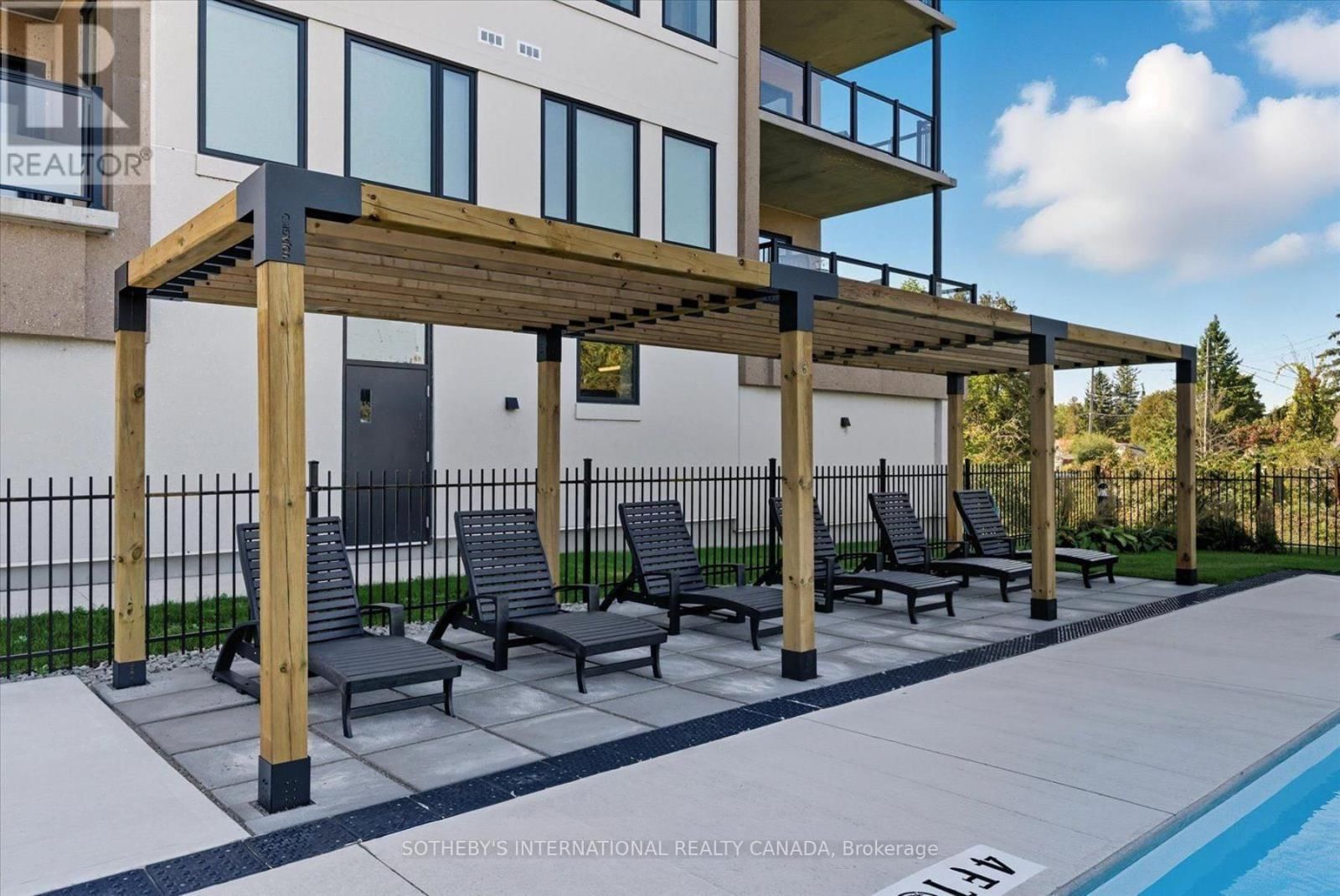 306 - 19B WEST STREET NORTH Image 34