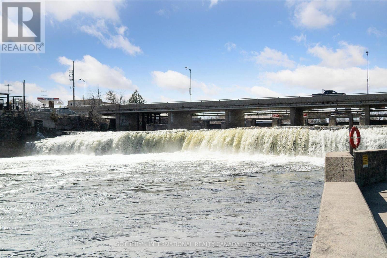 306 - 19B WEST STREET NORTH Image 46