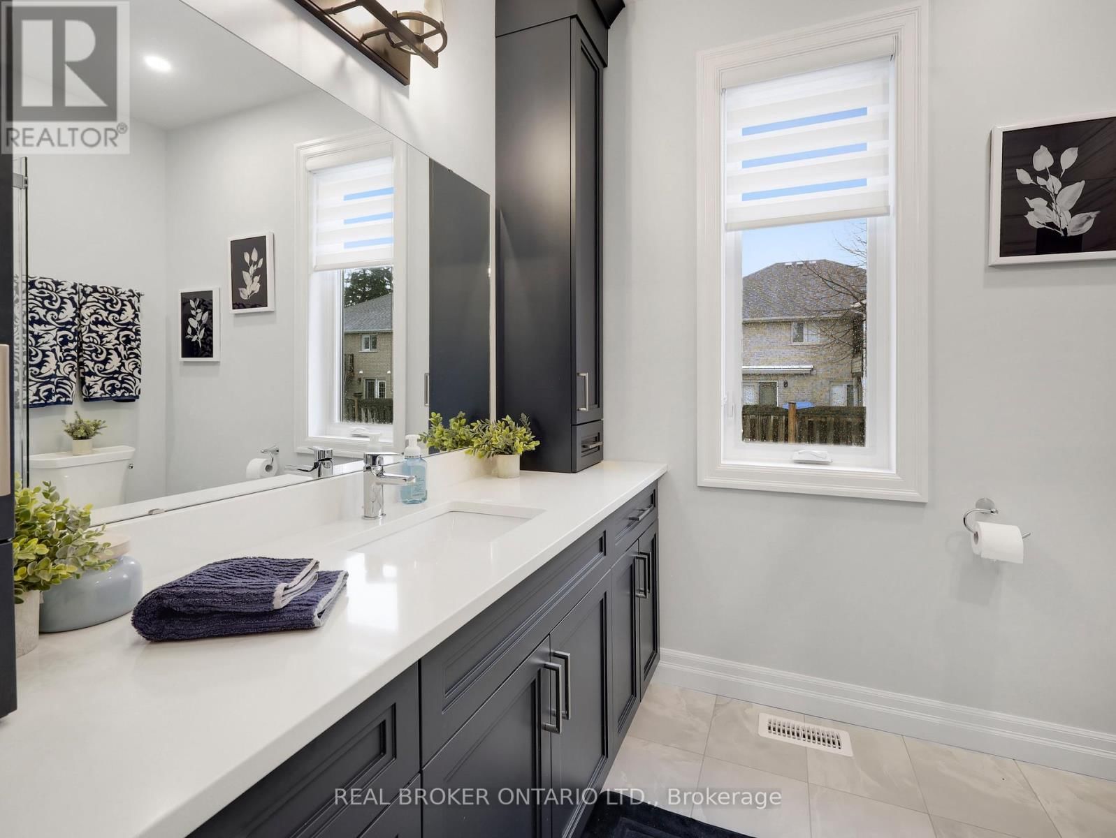 11 - 68 CEDAR STREET Image 12