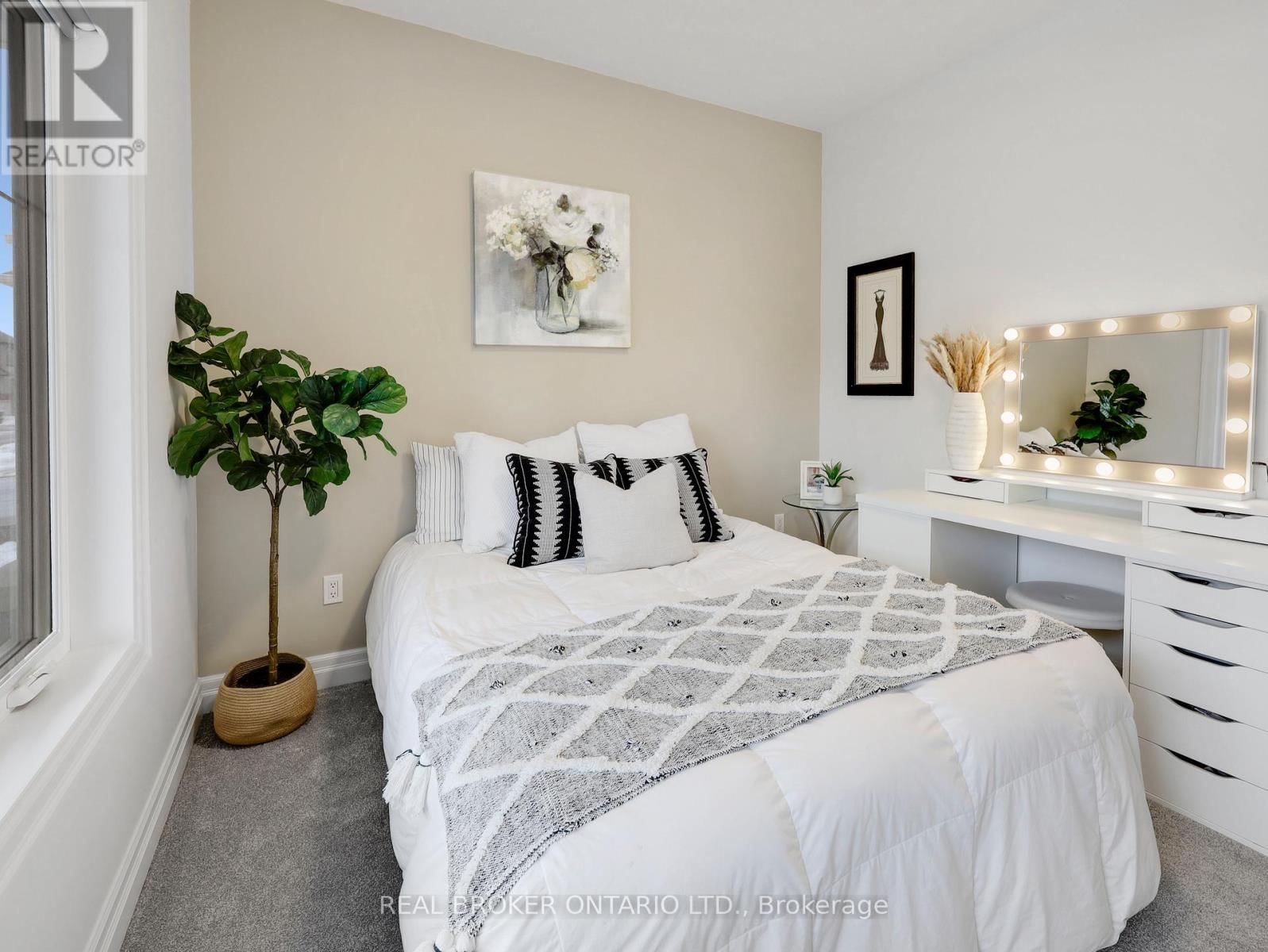 11 - 68 CEDAR STREET Image 15