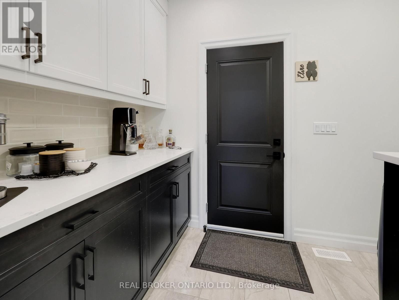 11 - 68 CEDAR STREET Image 17