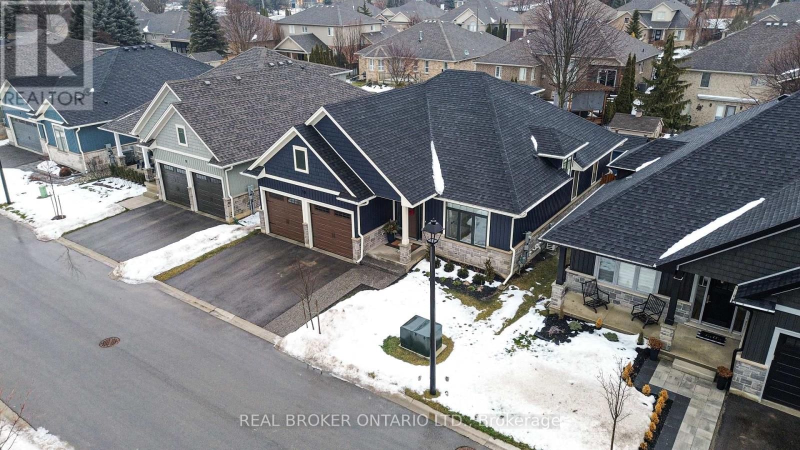 11 - 68 CEDAR STREET Image 28