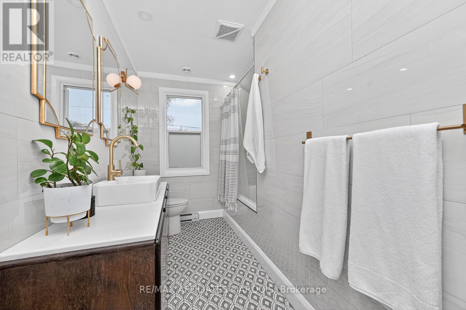 20 RIVER STREET Image 25