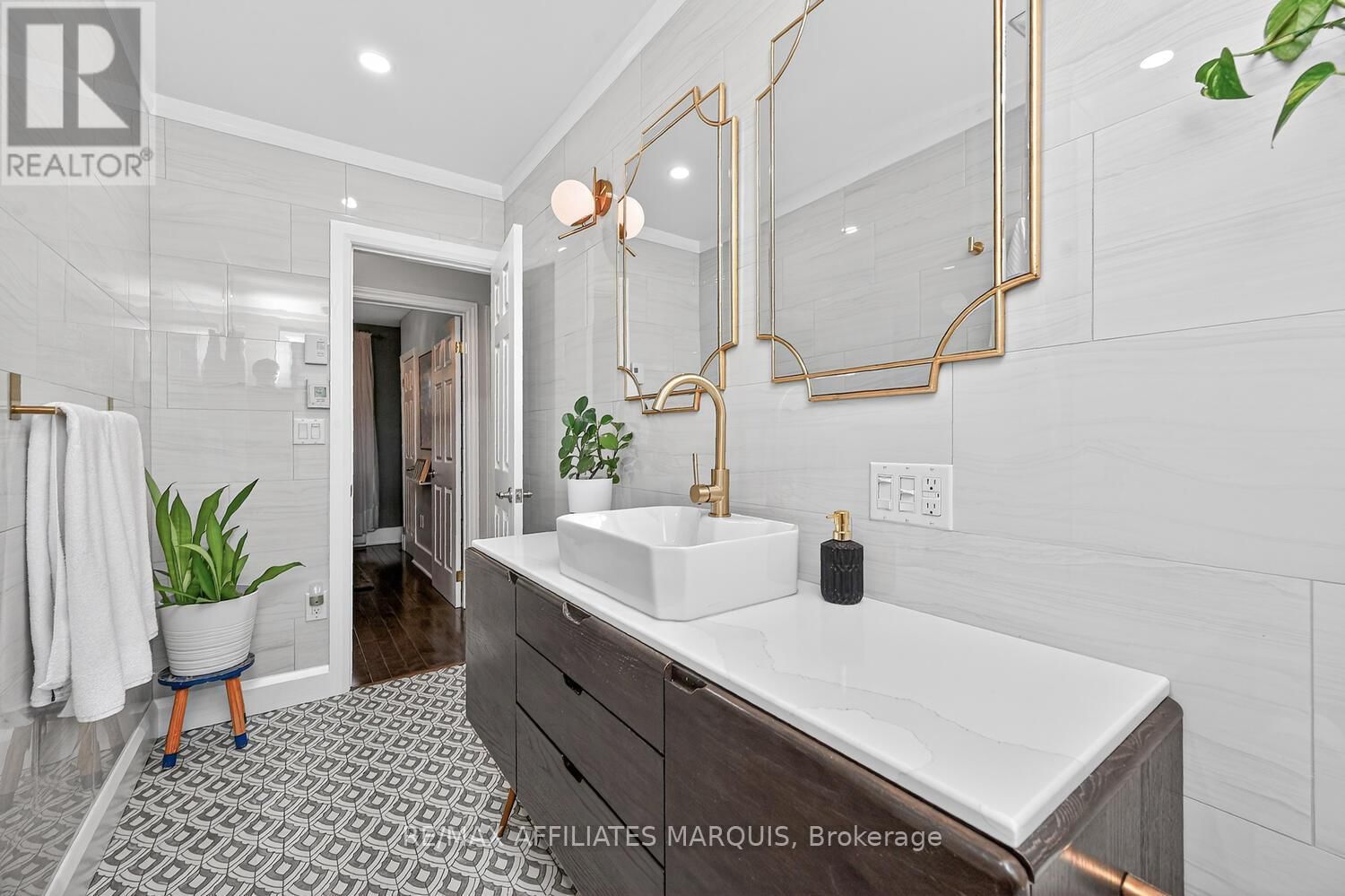 20 RIVER STREET Image 27