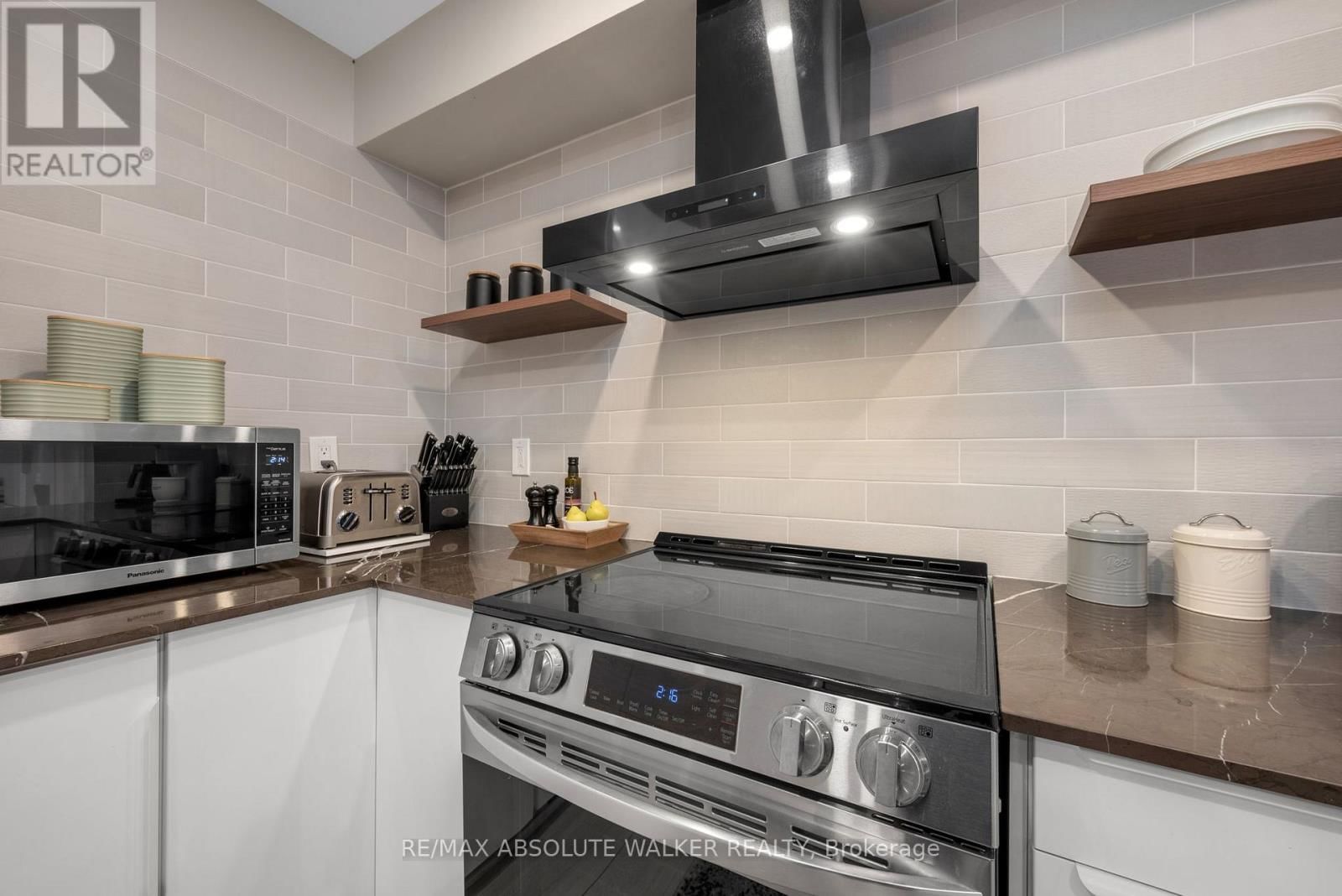 1641 FRENETTE STREET Image 13