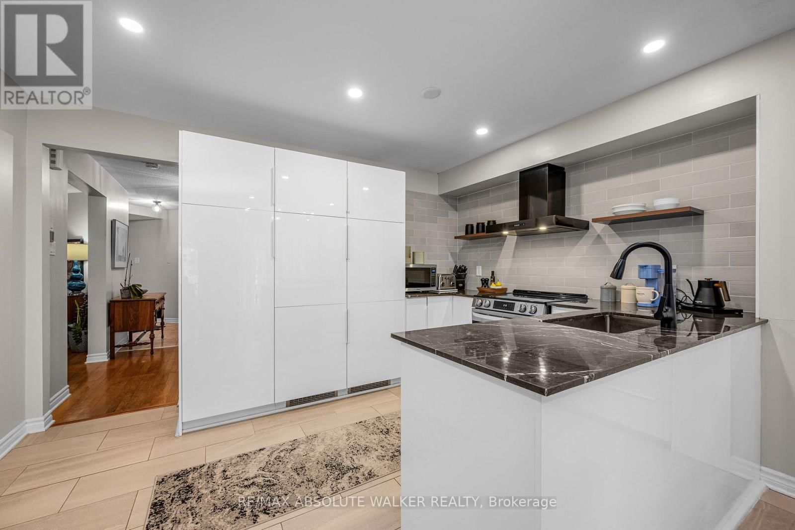 1641 FRENETTE STREET Image 15