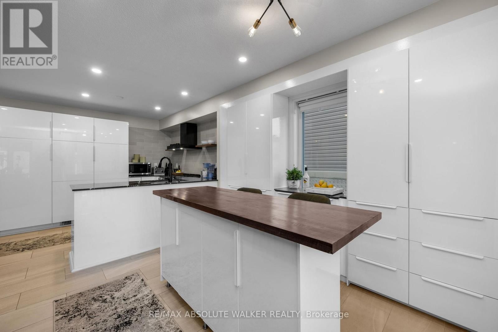 1641 FRENETTE STREET Image 16