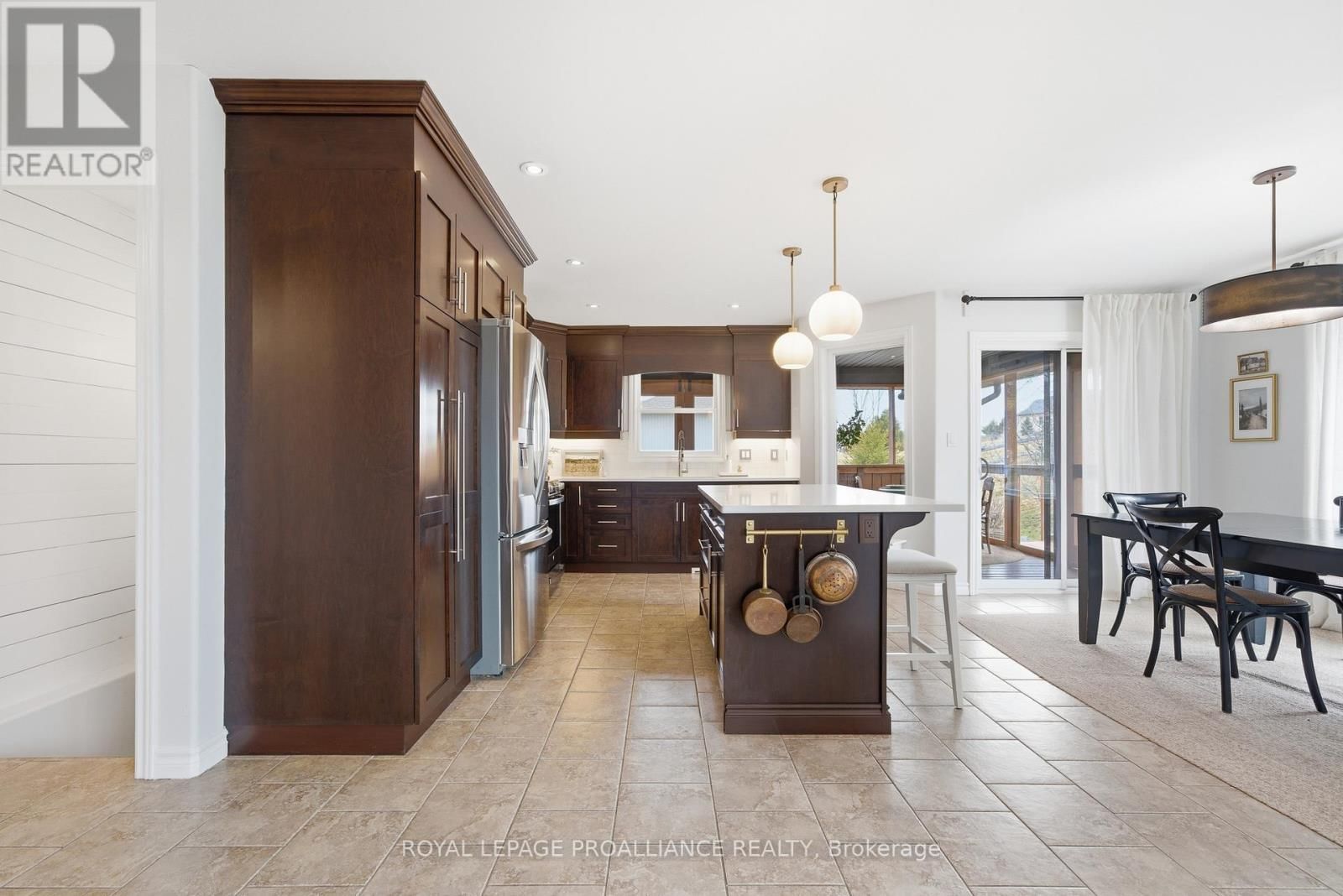 42 WINDWHISPER DRIVE Image 10