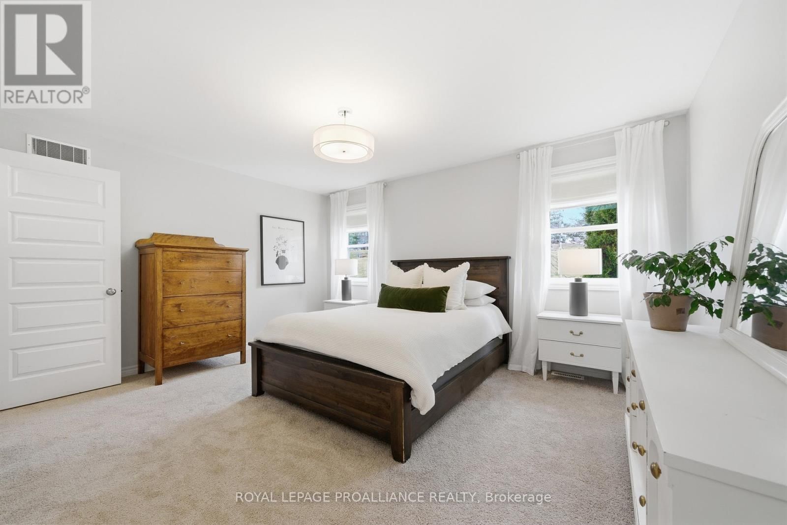 42 WINDWHISPER DRIVE Image 21