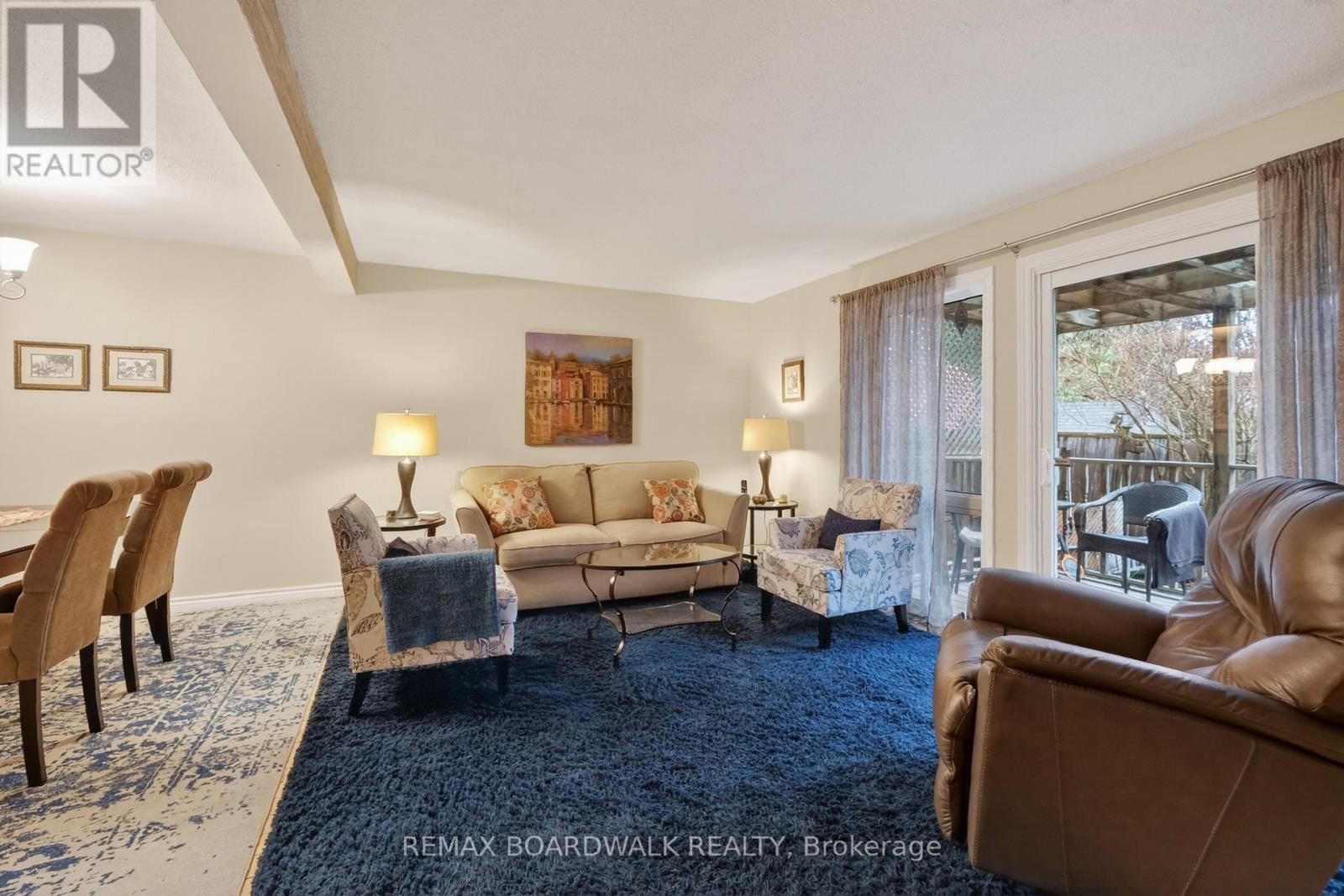 7925 JEANNE D'ARC BOULEVARD NORTH Image 11