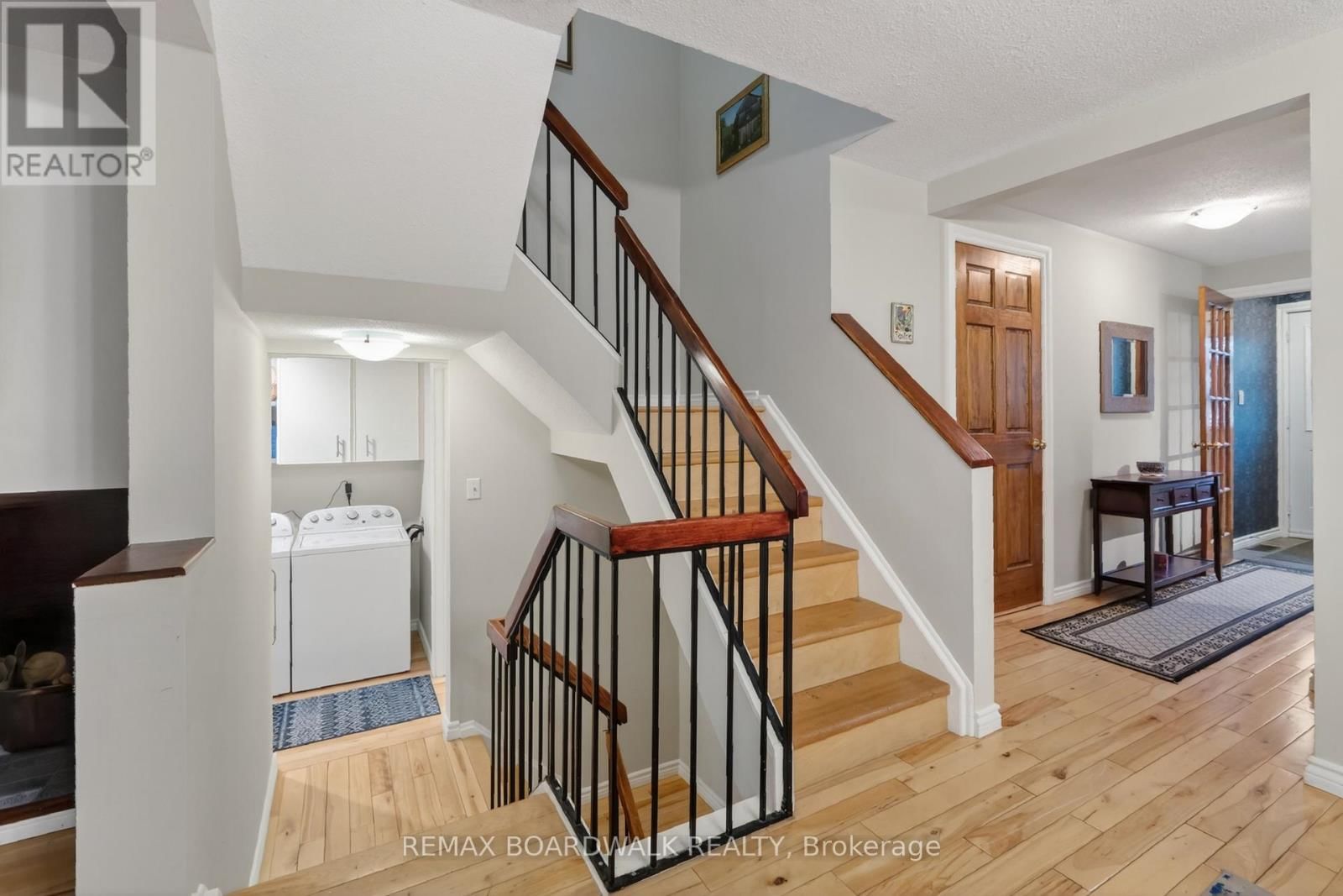 7925 JEANNE D'ARC BOULEVARD NORTH Image 13