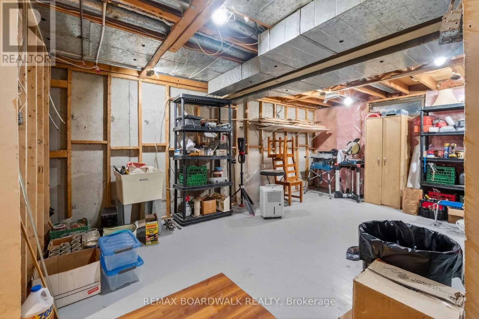 7925 JEANNE D'ARC BOULEVARD NORTH Image 28