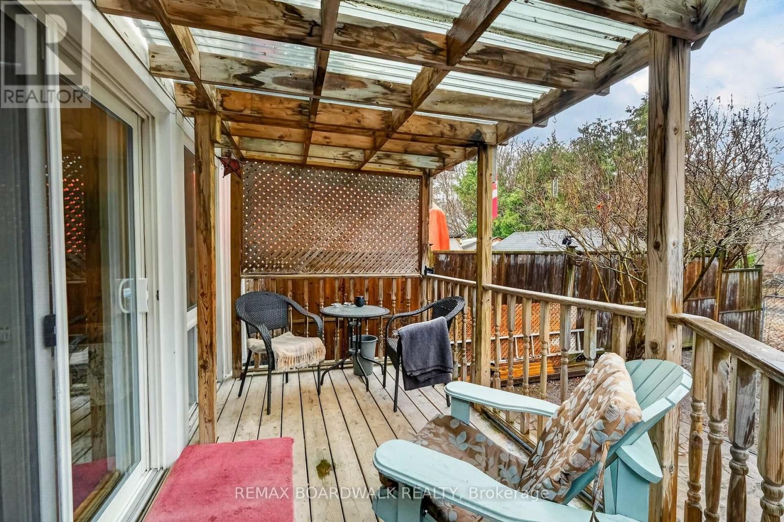 7925 JEANNE D'ARC BOULEVARD NORTH Image 31