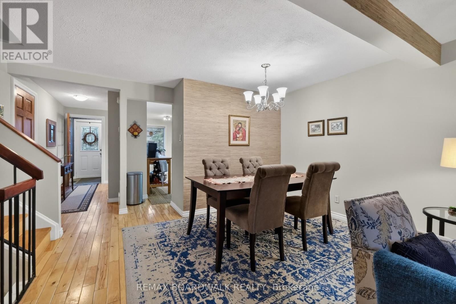 7925 JEANNE D'ARC BOULEVARD NORTH Image 8