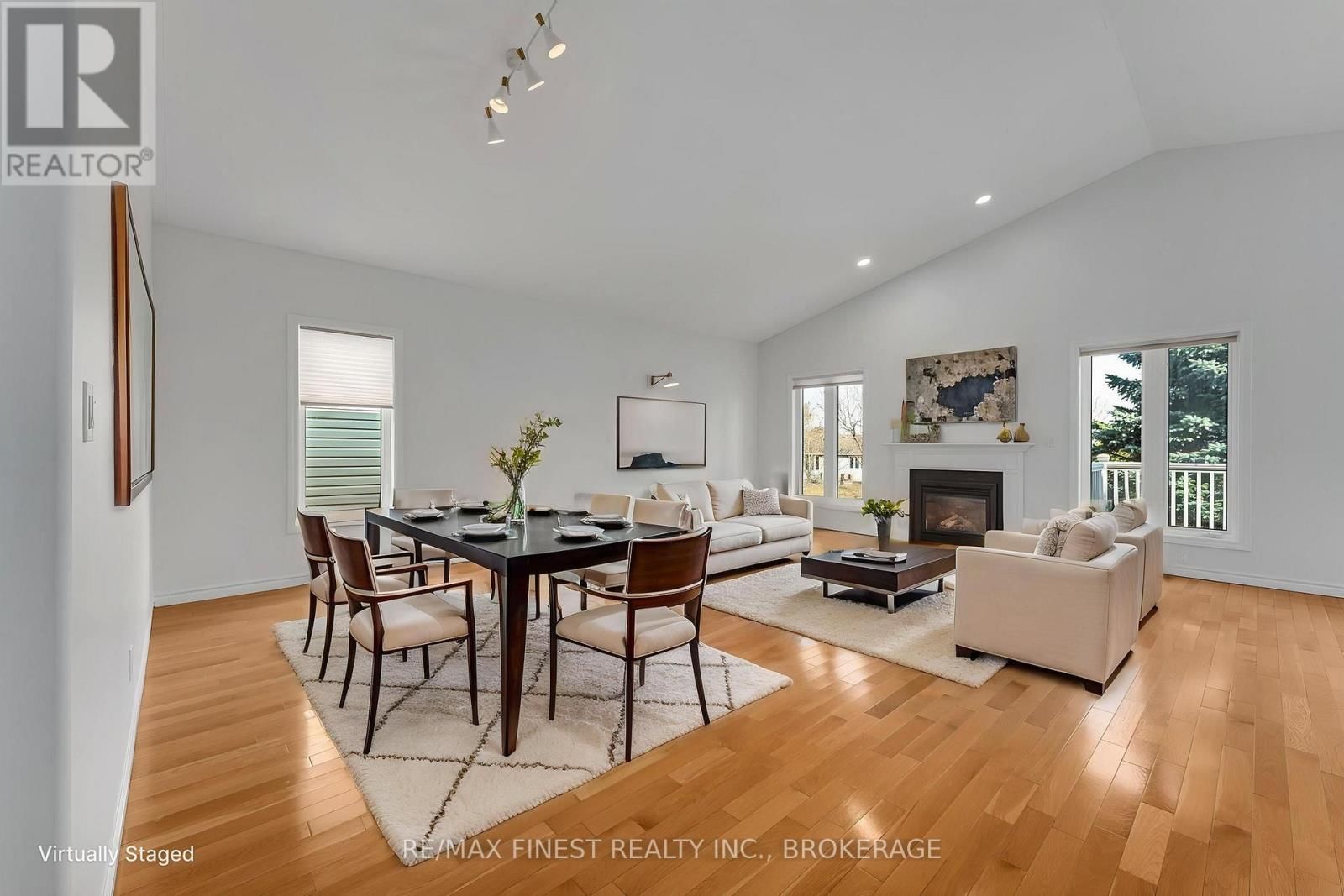 34 SCHOONER DRIVE Image 18