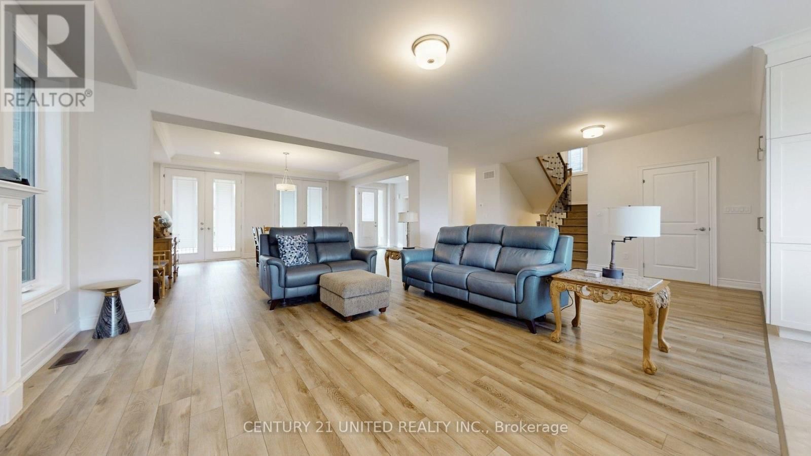 189 STRACHAN STREET Image 20