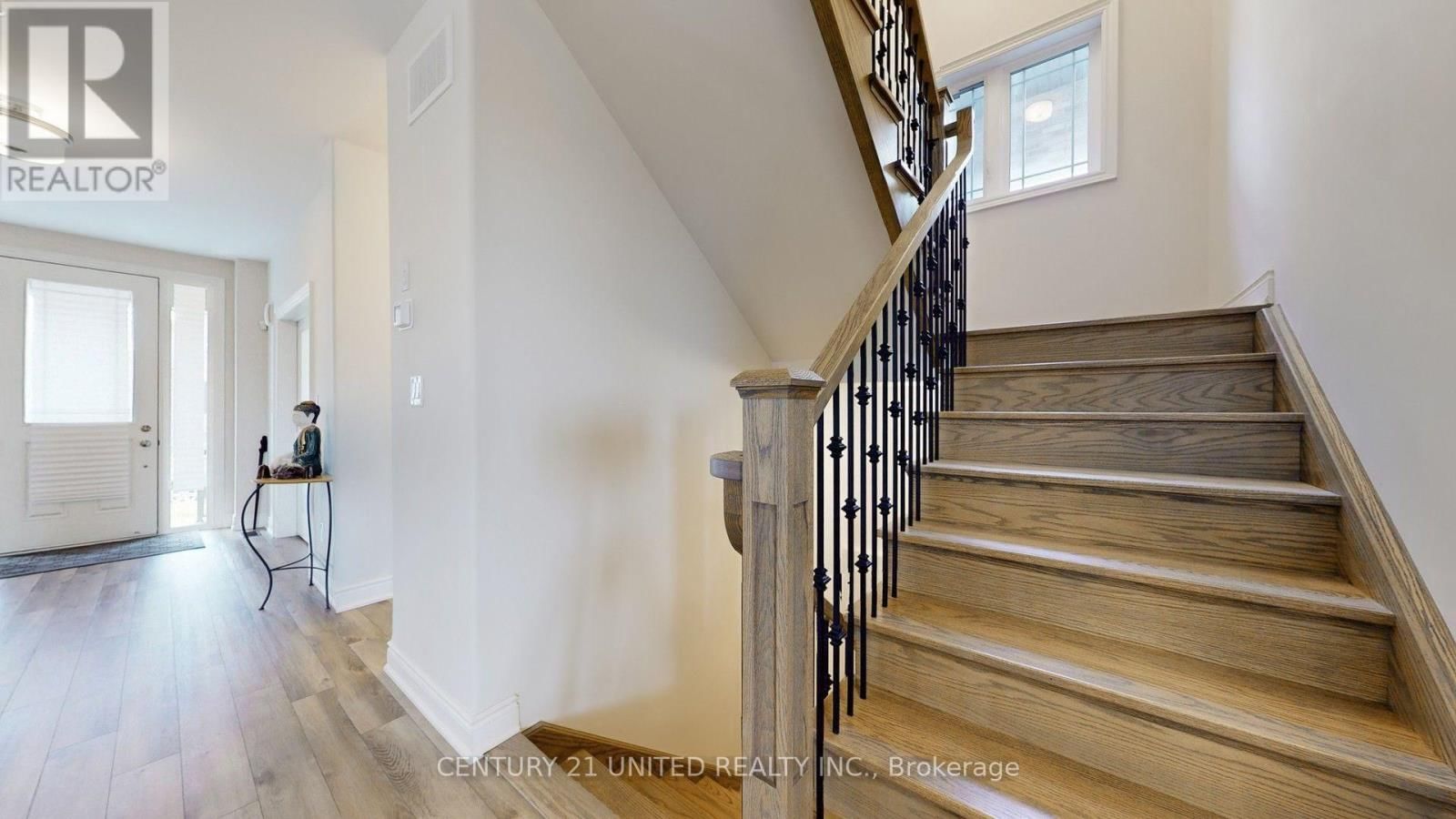 189 STRACHAN STREET Image 24