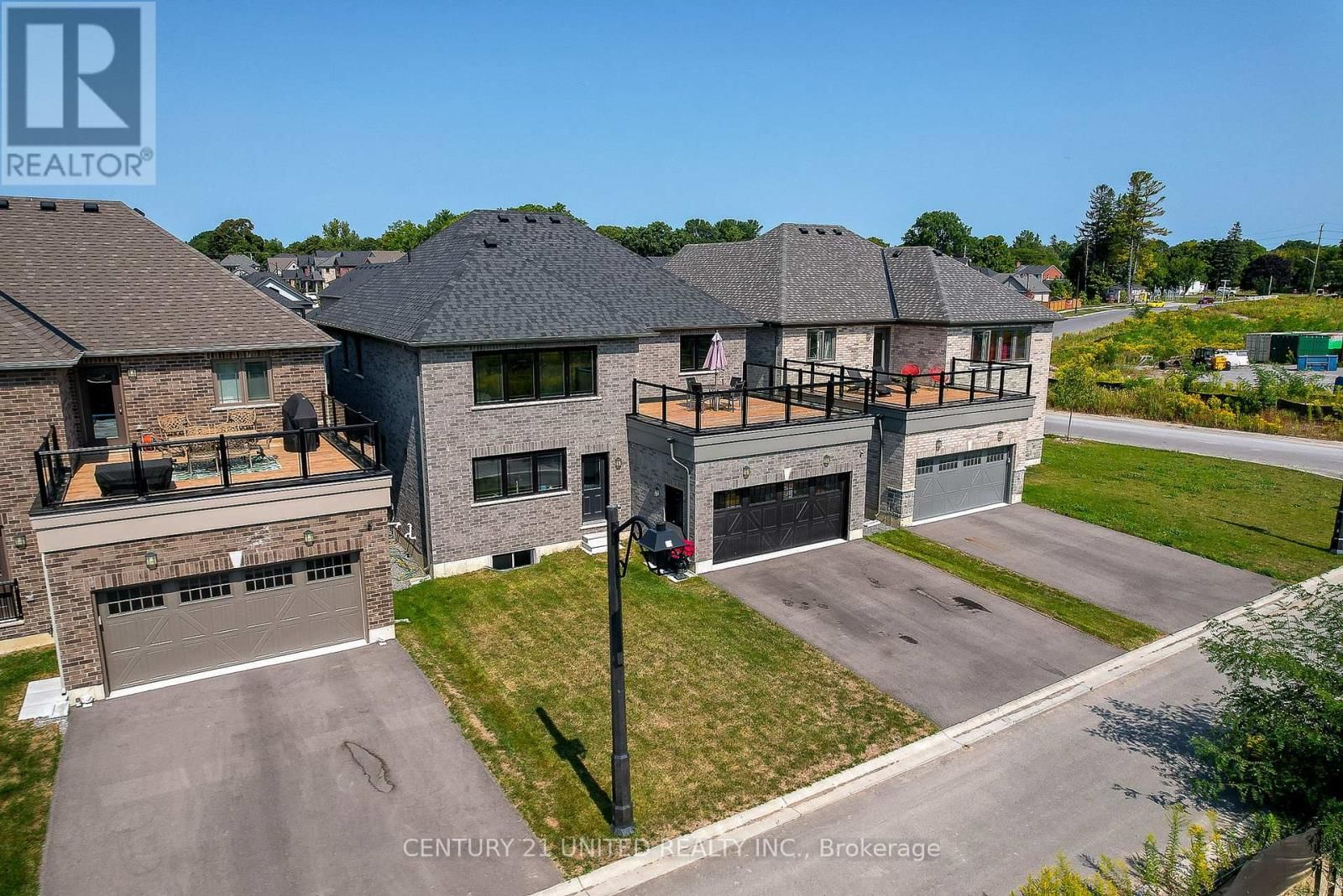 189 STRACHAN STREET Image 42