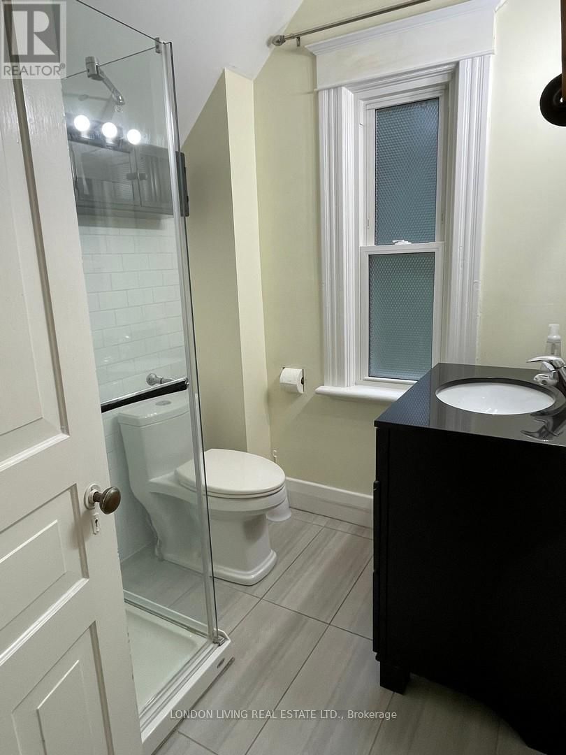 6 VICTOR STREET Image 27