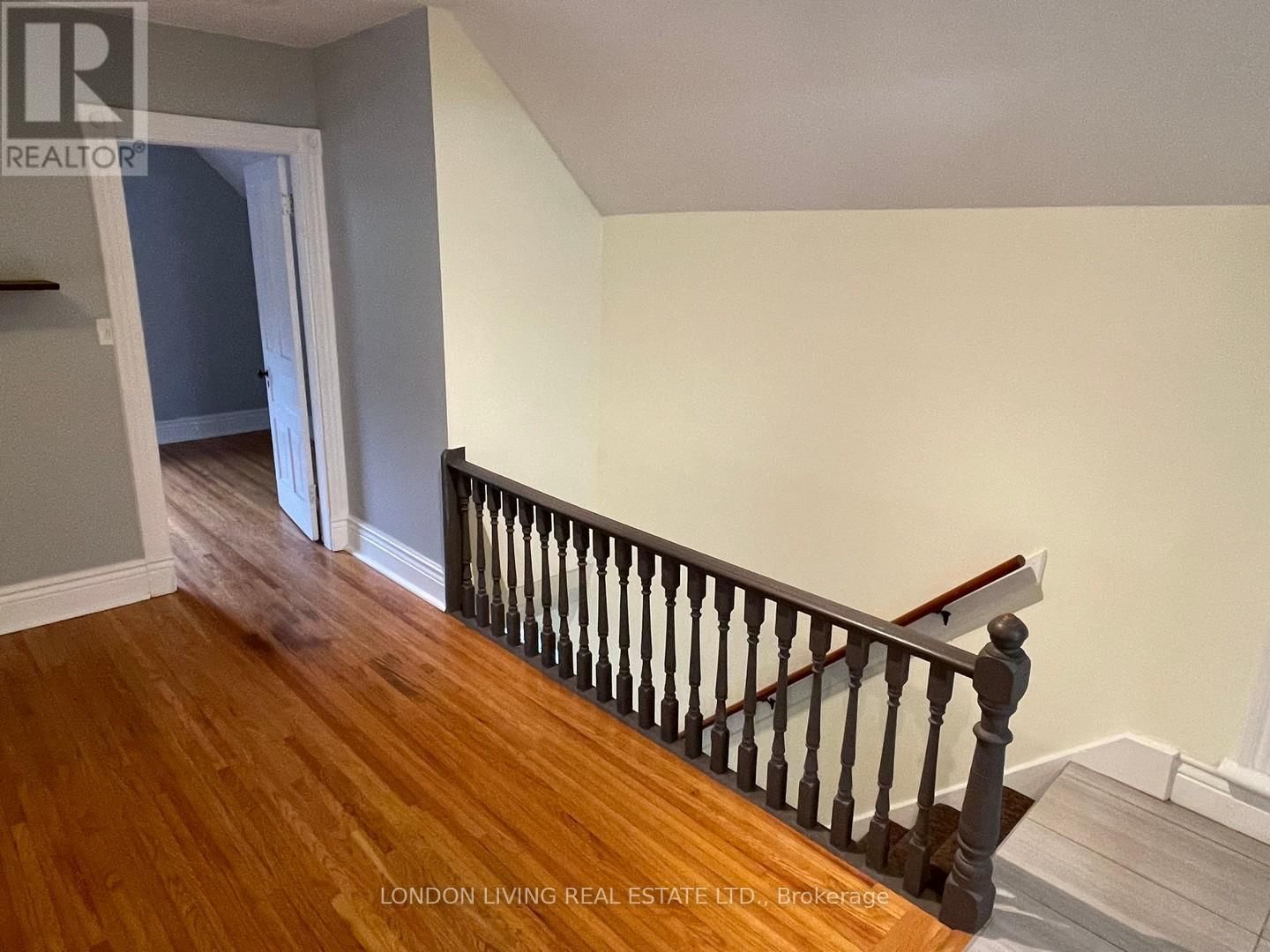 6 VICTOR STREET Image 30