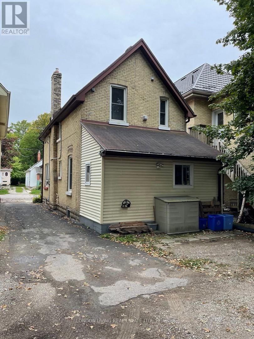 6 VICTOR STREET Image 36