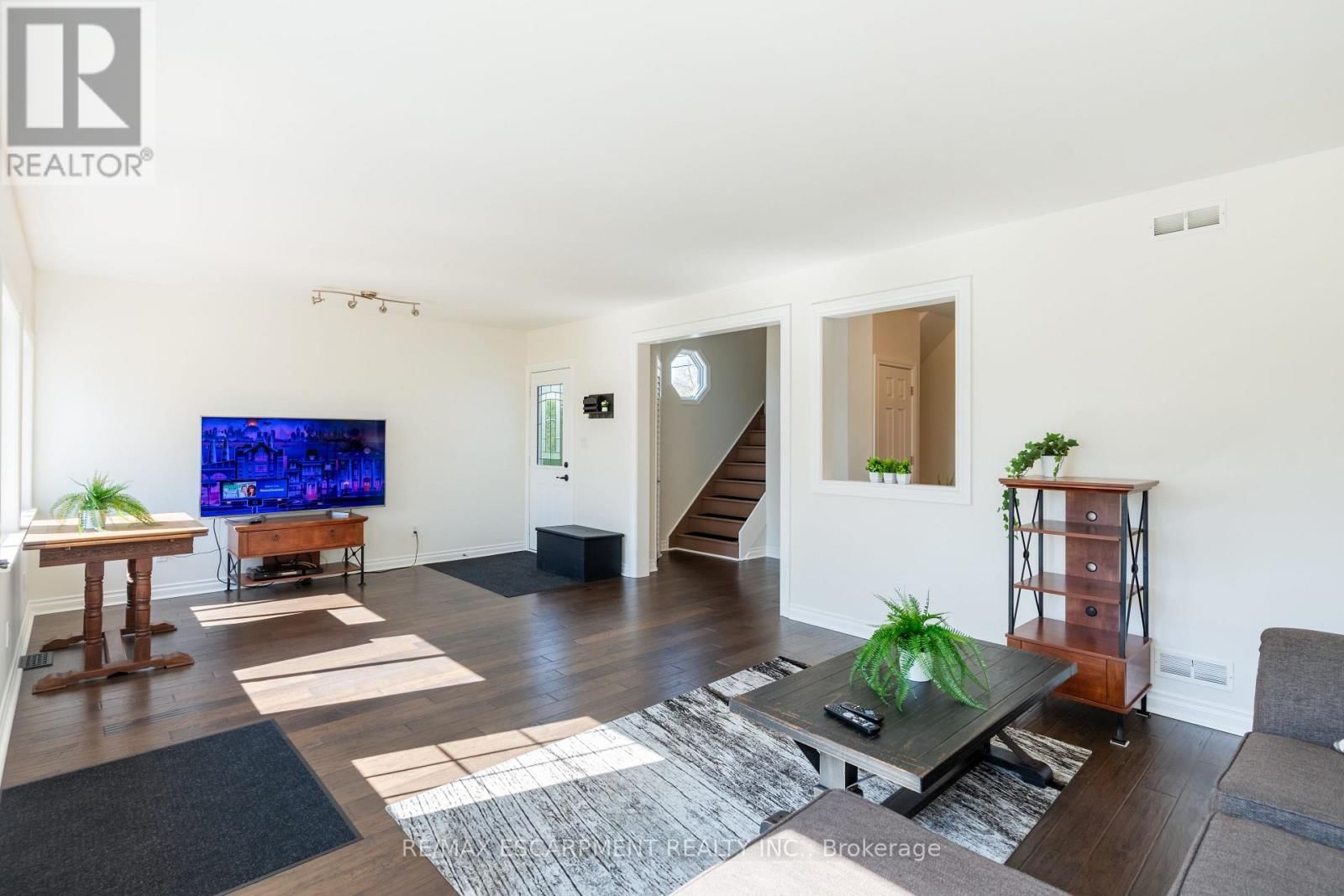 621 ROSSEAU ROAD Image 14