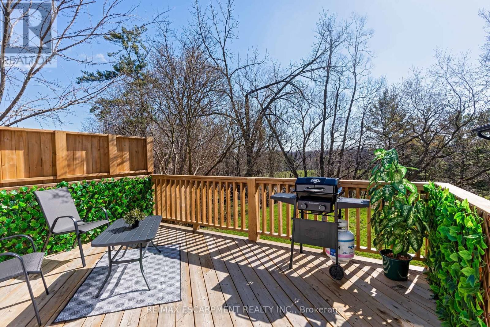 621 ROSSEAU ROAD Image 18